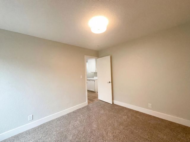 1005 Cottonwood Dr, Roseville, CA 95661