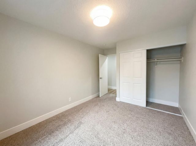 1005 Cottonwood Dr, Roseville, CA 95661