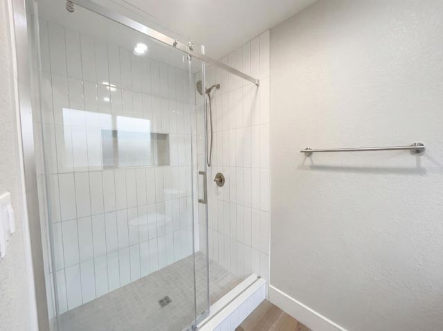 1005 Cottonwood Dr, Roseville, CA 95661