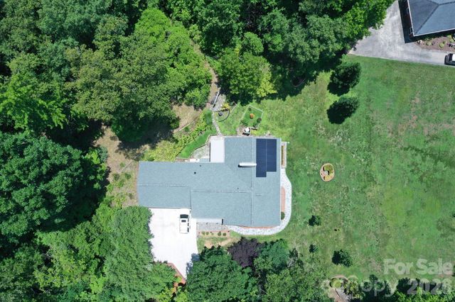 3021 Cedar Crest Drive, Lenoir, NC 28645