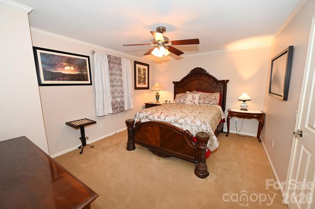 3021 Cedar Crest Drive, Lenoir, NC 28645