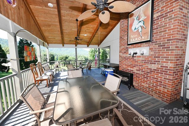 3021 Cedar Crest Drive, Lenoir, NC 28645