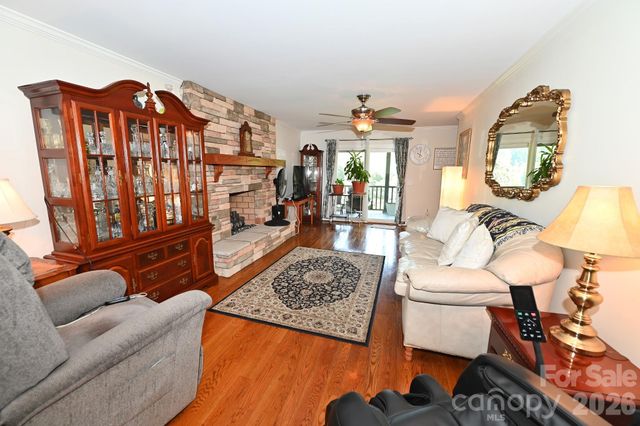 3021 Cedar Crest Drive, Lenoir, NC 28645