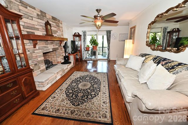 3021 Cedar Crest Drive, Lenoir, NC 28645