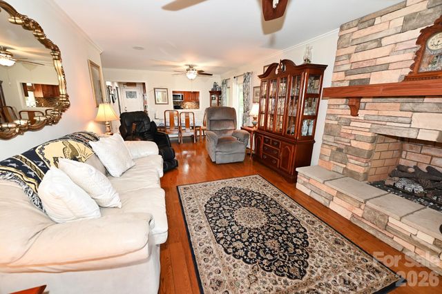 3021 Cedar Crest Drive, Lenoir, NC 28645