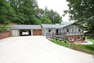 3021 Cedar Crest Drive, Lenoir, NC 28645