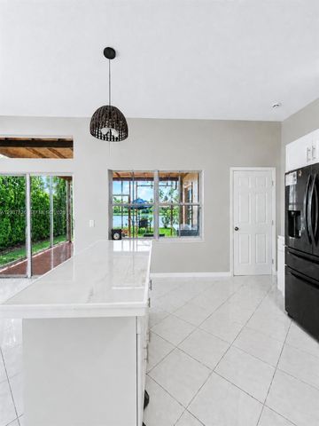 649 Willow Bend Road, Weston, FL 33327