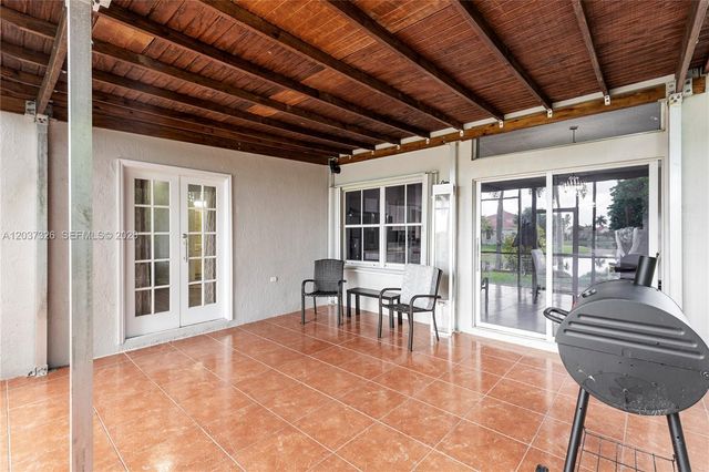 649 Willow Bend Road, Weston, FL 33327
