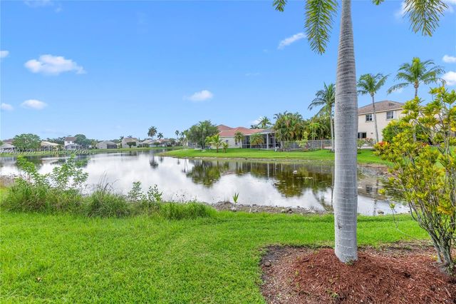 649 Willow Bend Road, Weston, FL 33327