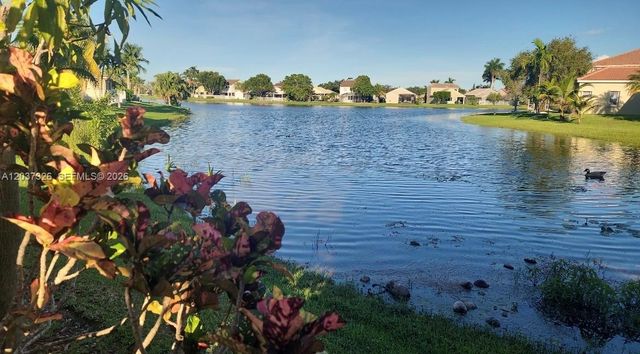 649 Willow Bend Road, Weston, FL 33327