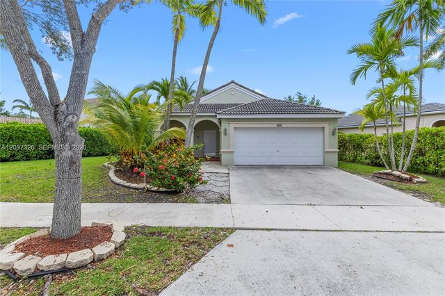 649 Willow Bend Road, Weston, FL 33327