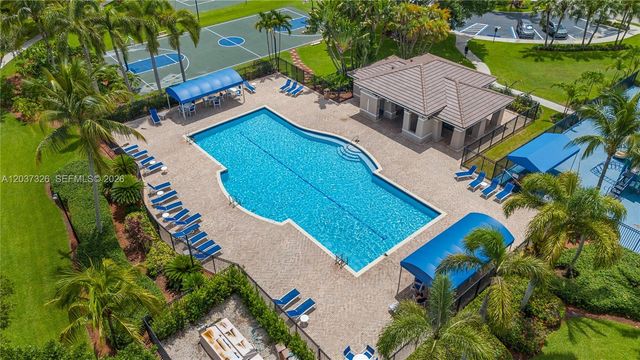 649 Willow Bend Road, Weston, FL 33327