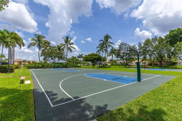 649 Willow Bend Road, Weston, FL 33327