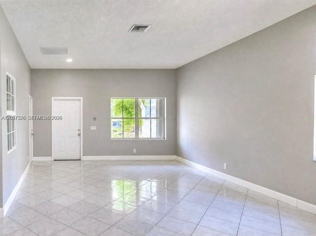 649 Willow Bend Road, Weston, FL 33327
