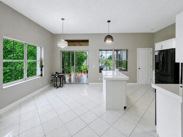 649 Willow Bend Road, Weston, FL 33327