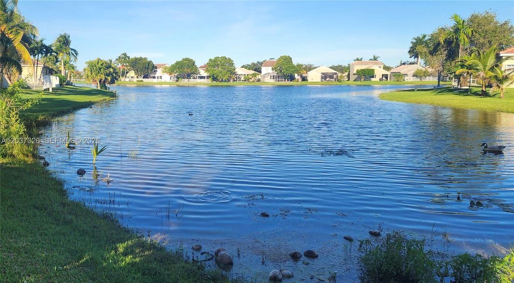 649 Willow Bend Road, Weston, FL 33327