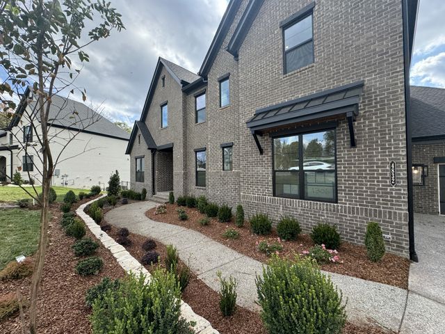 5906 Luke Court, Arrington, TN 37014