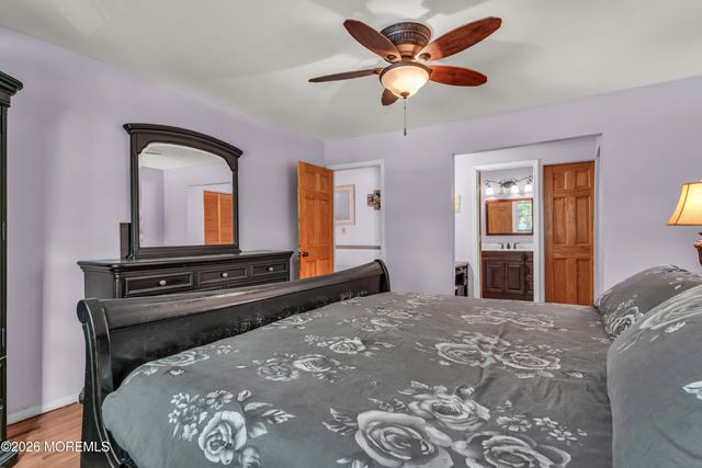 49 Turnberry Drive, Lincroft, NJ 07738