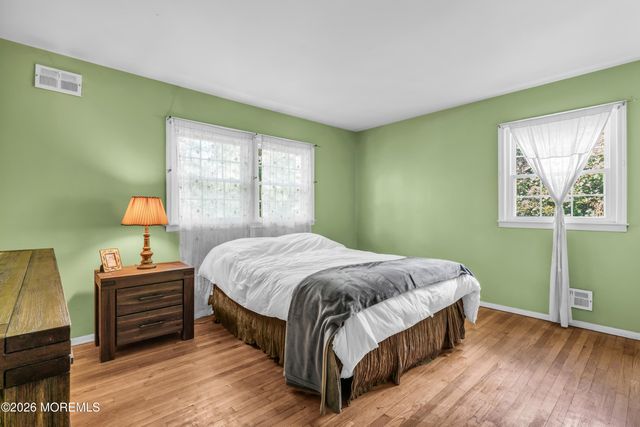 49 Turnberry Drive, Lincroft, NJ 07738