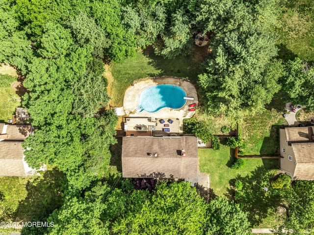 49 Turnberry Drive, Lincroft, NJ 07738