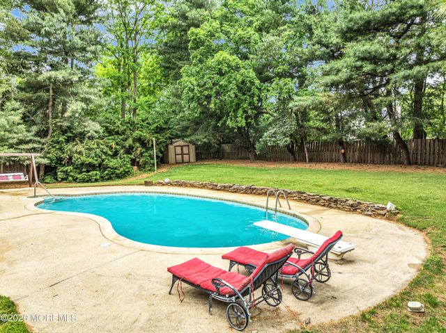 49 Turnberry Drive, Lincroft, NJ 07738