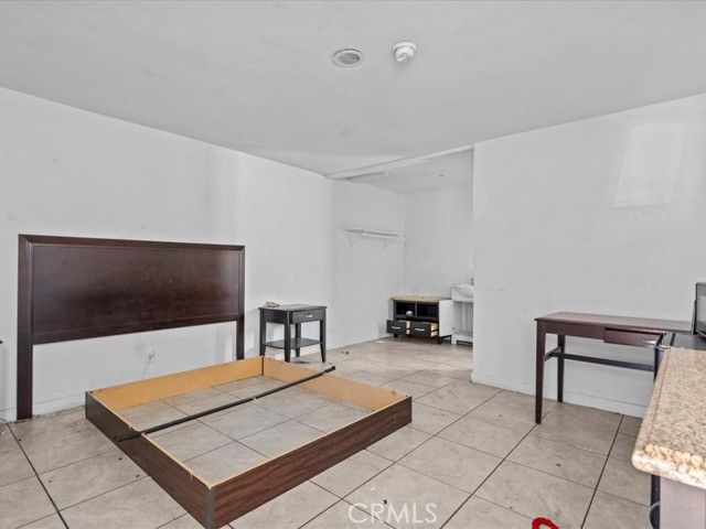 10918 S Figueroa, Los Angeles, CA 90061