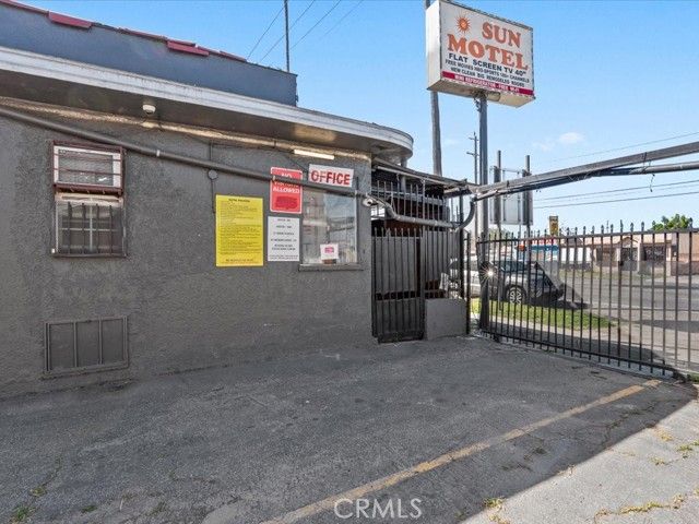 10918 S Figueroa, Los Angeles, CA 90061