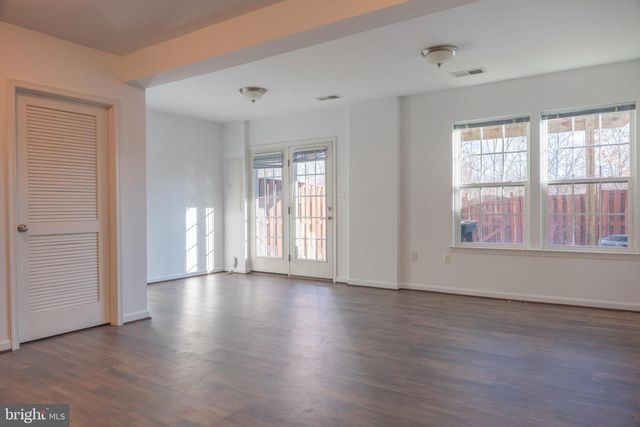 30 HUNTING CREEK LN, Stafford, VA 22556