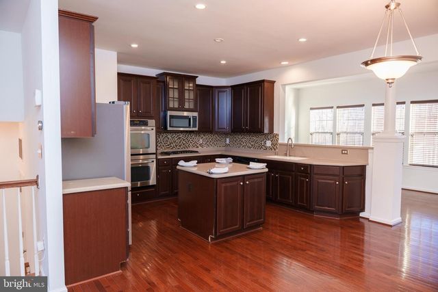 30 HUNTING CREEK LN, Stafford, VA 22556