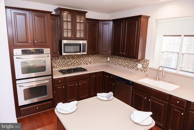 30 HUNTING CREEK LN, Stafford, VA 22556