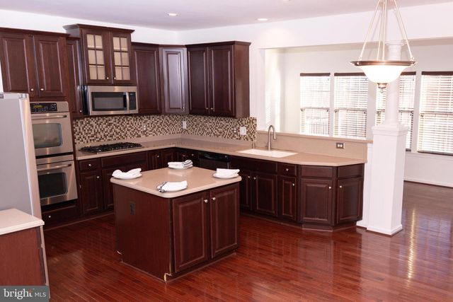 30 HUNTING CREEK LN, Stafford, VA 22556