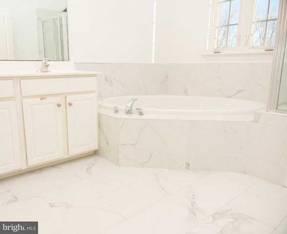 30 HUNTING CREEK LN, Stafford, VA 22556