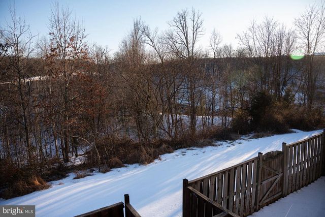 30 HUNTING CREEK LN, Stafford, VA 22556