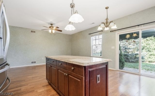 24 Stafford Ln, White Twp., NJ 07823