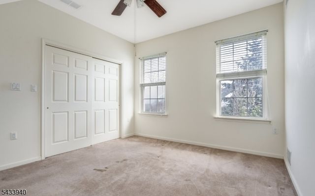 24 Stafford Ln, White Twp., NJ 07823