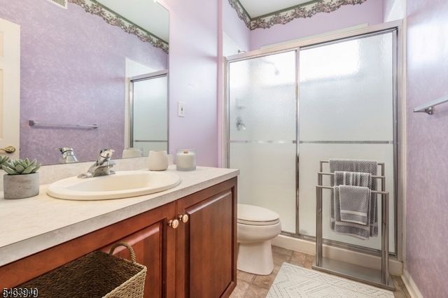 24 Stafford Ln, White Twp., NJ 07823