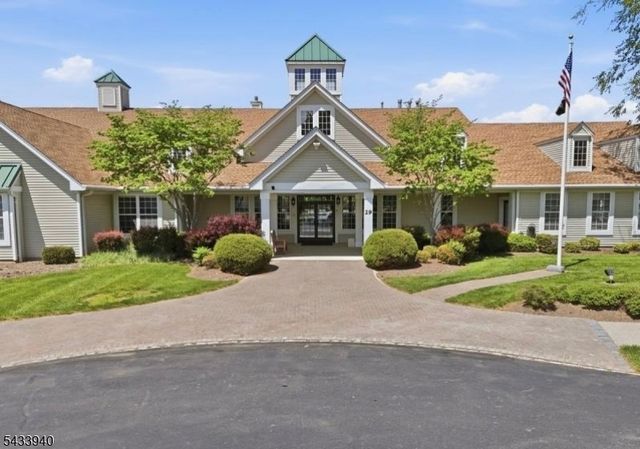 24 Stafford Ln, White Twp., NJ 07823