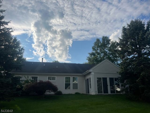 24 Stafford Ln, White Twp., NJ 07823