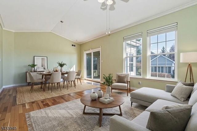 24 Stafford Ln, White Twp., NJ 07823