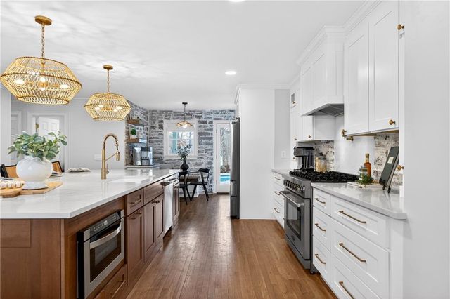 6385 Burruss Mill Road, Cumming, GA 30041