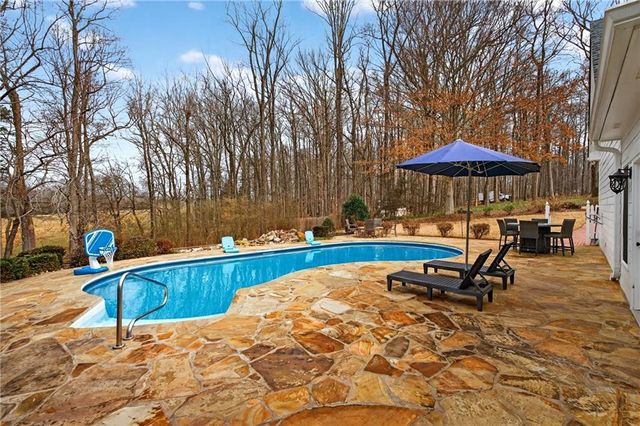 6385 Burruss Mill Road, Cumming, GA 30041