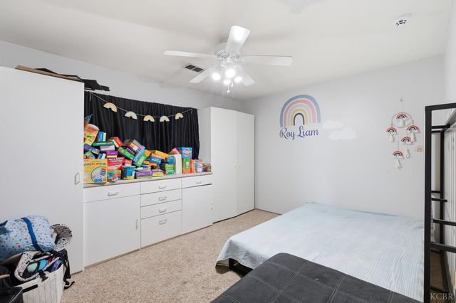 2116 N Woodridge Way, Hanford, CA 93230