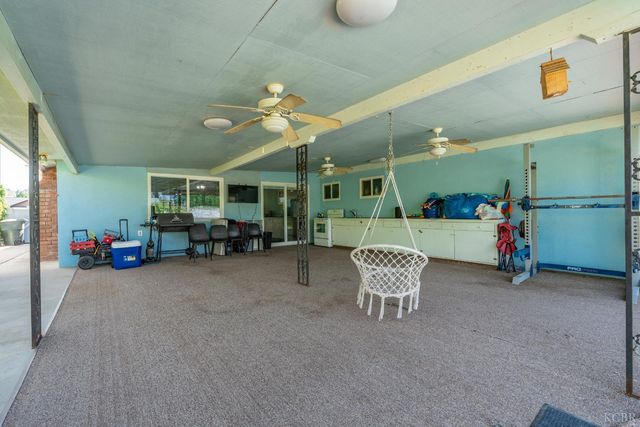 2116 N Woodridge Way, Hanford, CA 93230