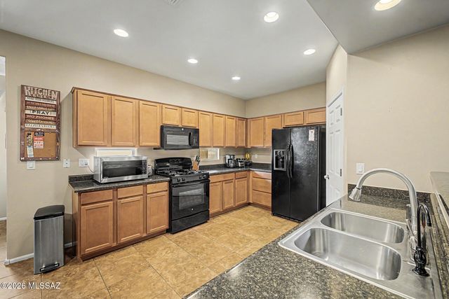 7439 S Salt Water Drive, Tucson, AZ 85757