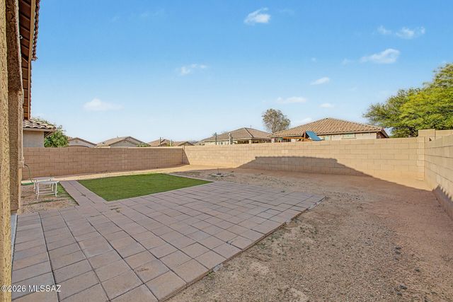 7439 S Salt Water Drive, Tucson, AZ 85757