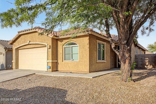 7439 S Salt Water Drive, Tucson, AZ 85757