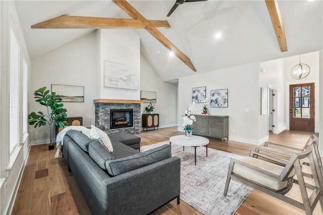 100 Jenna Lane, Gravette, AR 72764