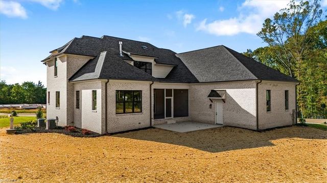 6806 Brennan Way, Oak Ridge, NC 27310