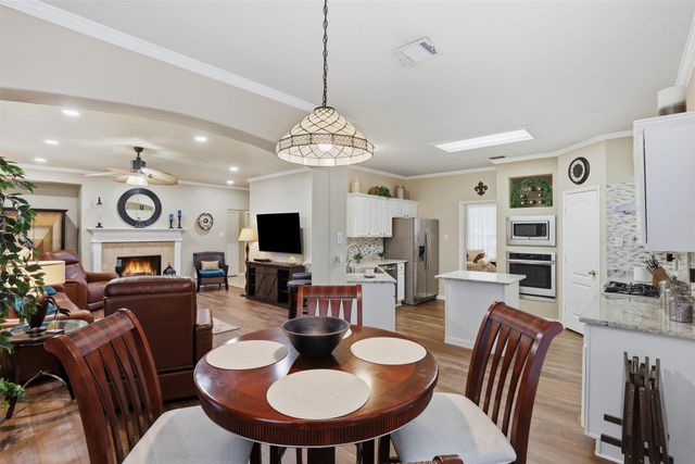 2810 Hammond Drive, Grand Prairie, TX 75052