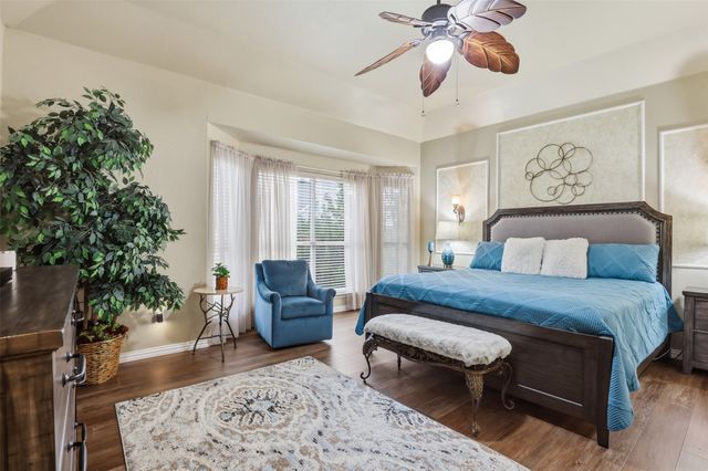 2810 Hammond Drive, Grand Prairie, TX 75052